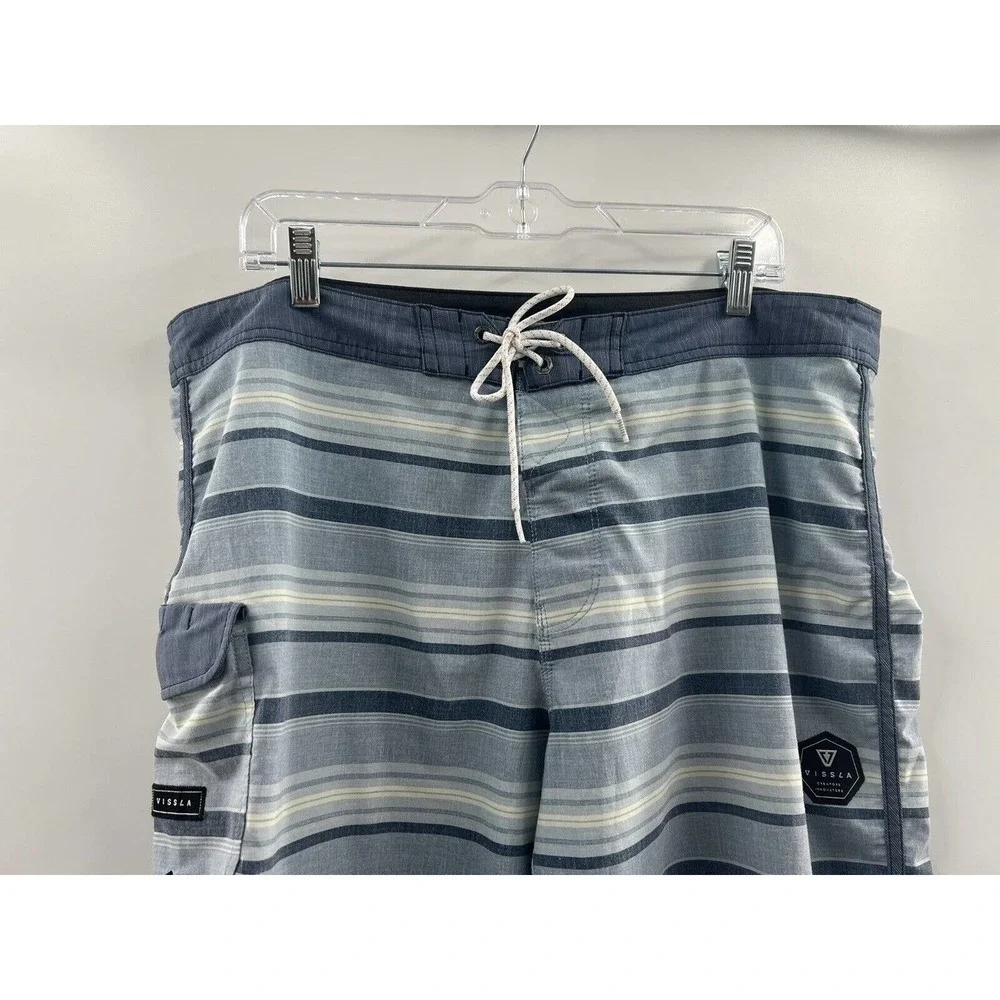 Vissla Men’s Board Shorts Hook & Loop Closure Blue Stripe Pockets Size 38 EUC